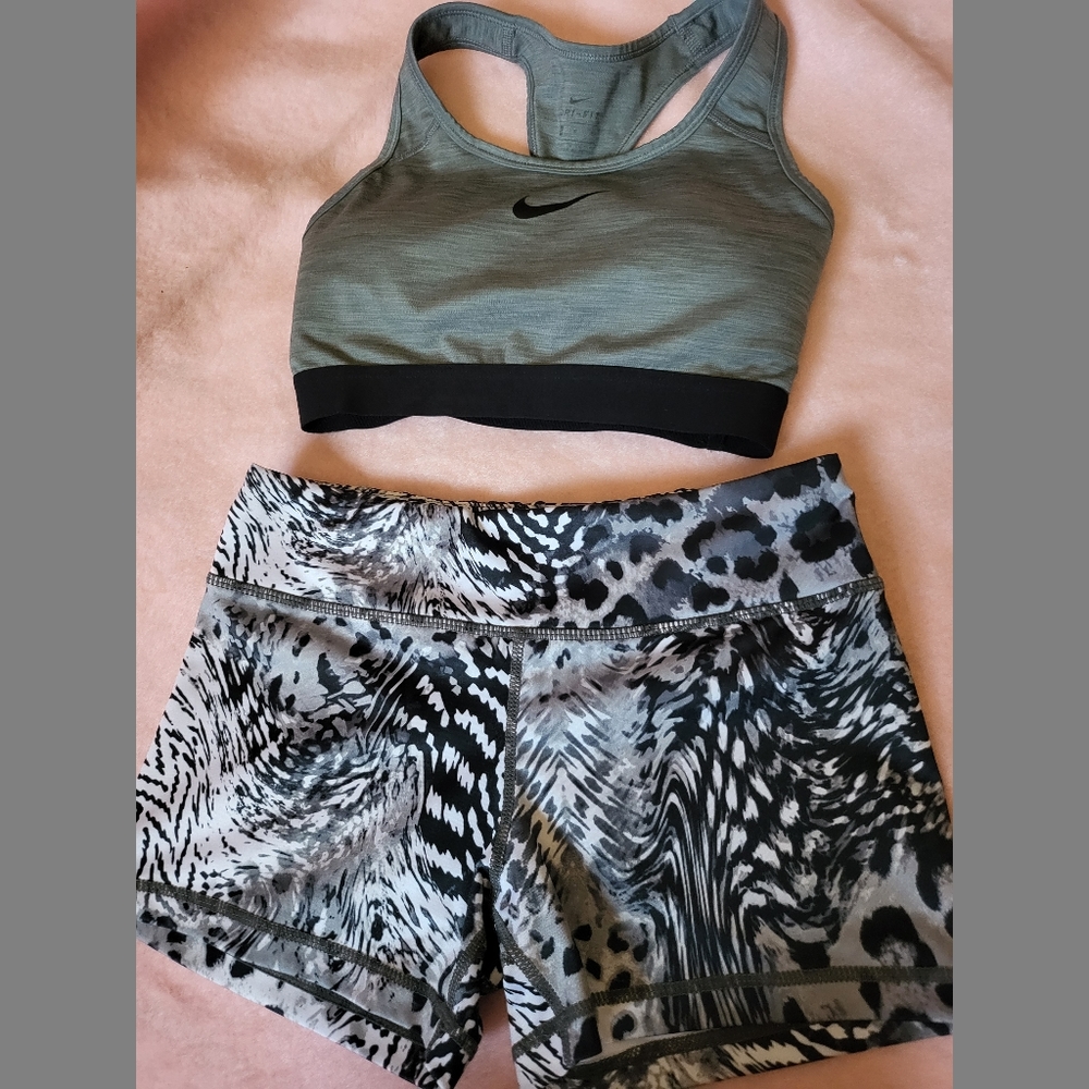 IAM Leopard print shorts size S